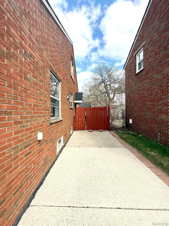 Additional view of 2212 N Highland Street